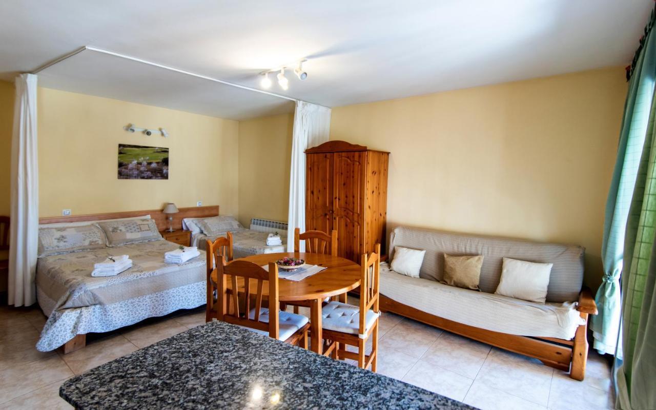 Apartamentos Maribel 칼라세이테 외부 사진