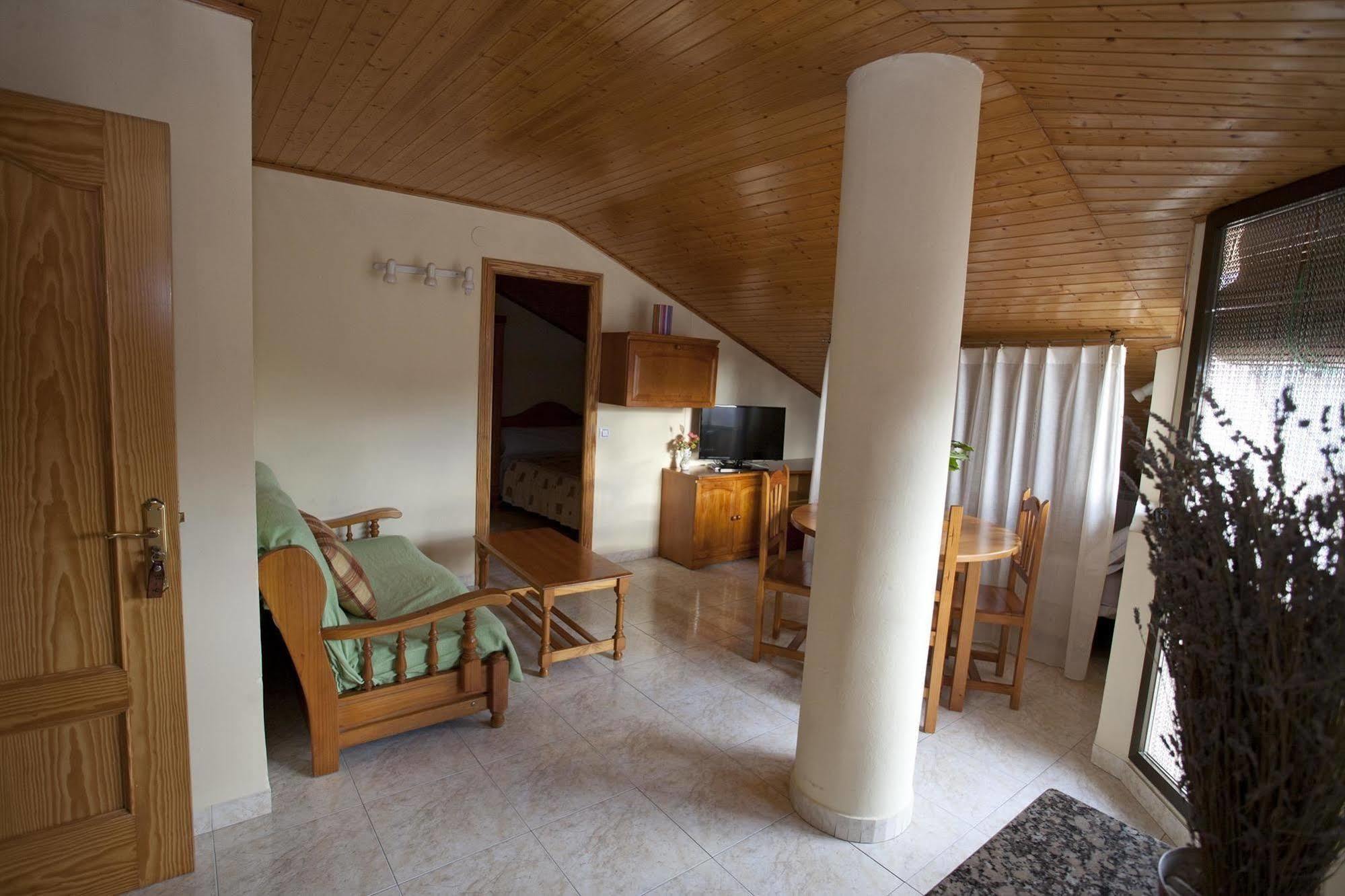 Apartamentos Maribel 칼라세이테 외부 사진