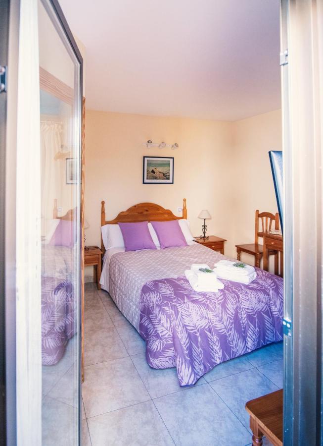 Apartamentos Maribel 칼라세이테 외부 사진